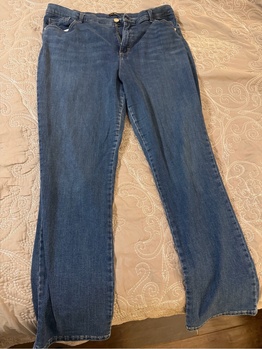 Lee Straight-Leg Women's Jeans in Medium Blue